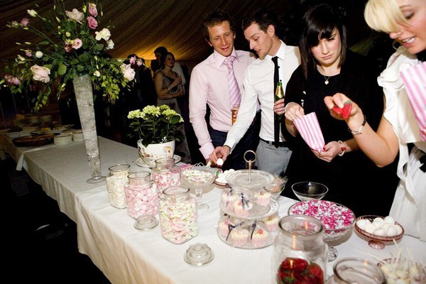 The sweet and dessert tables are tailor made to your style and scheme