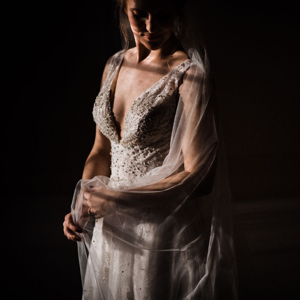 Bride wears Justin Alexander bridal gown 