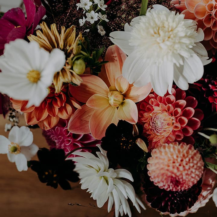 Brightly coloured floral bouquet  | Irene Yap Photography
