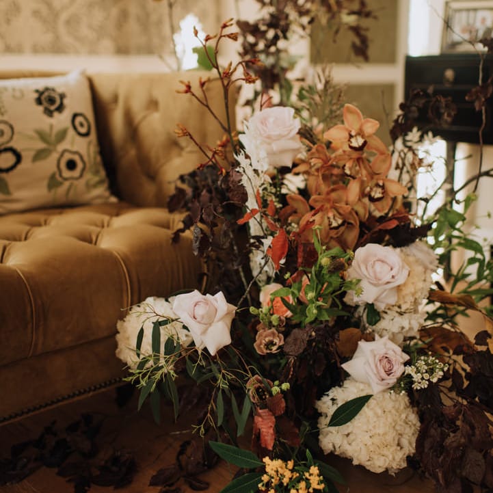 Autumn flowers for rustic wedding reception