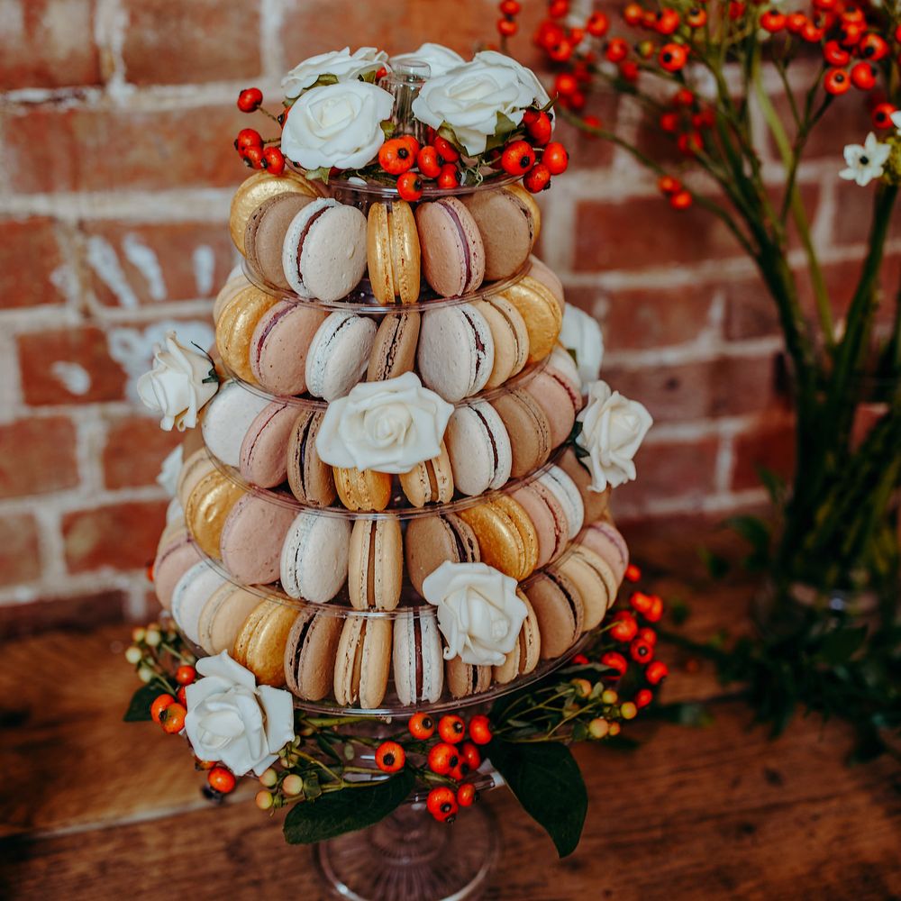 Macaroon cake with white rose decor