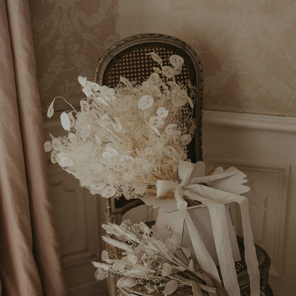 White dried flower bouquet for bride