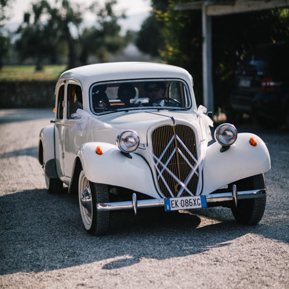 Vintage wedding car for Italian wedding 