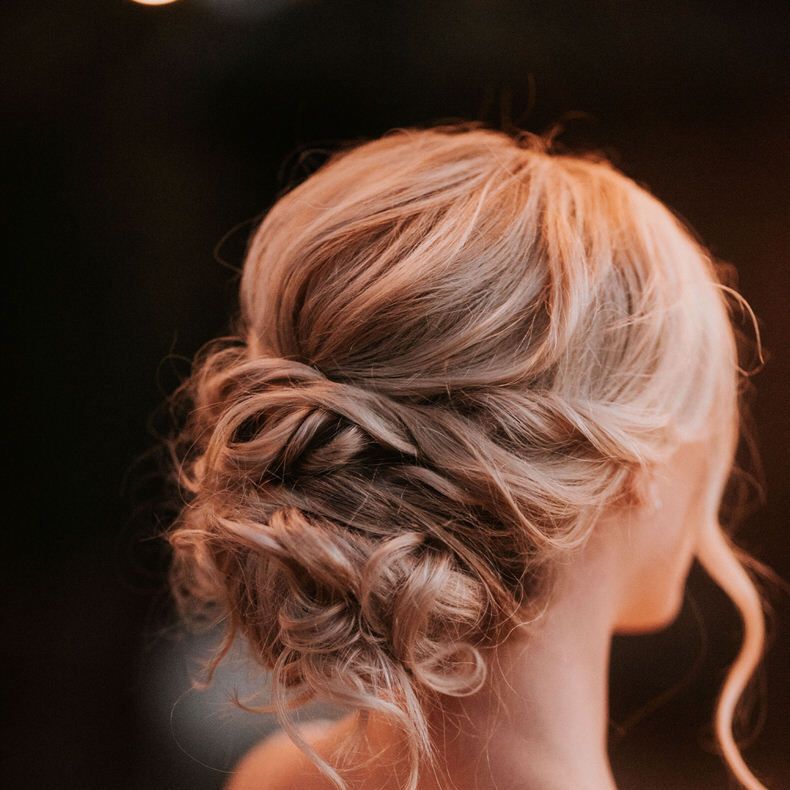 Relaxed wedding bridal updo