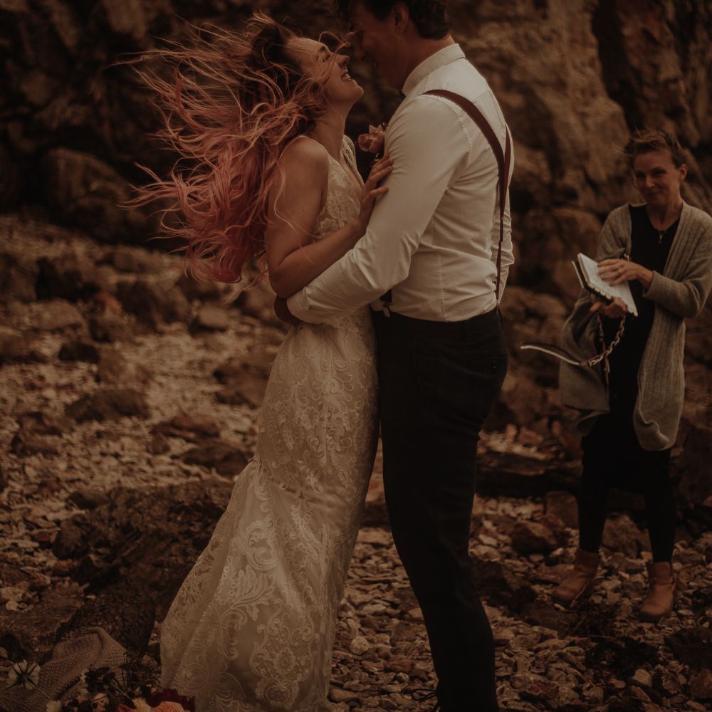 Moody elopement portraits  by Esme Whiteside Photography