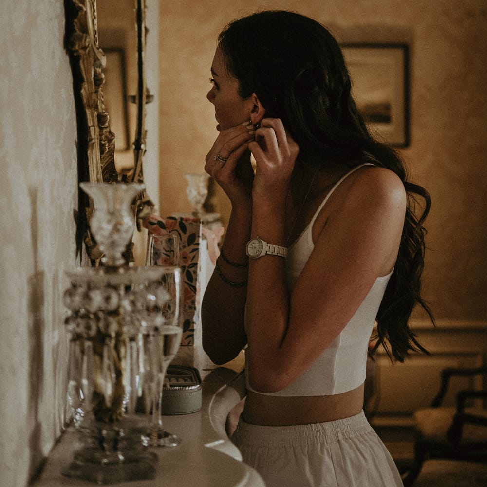 Bridal preparations at Pylewell Park wedding