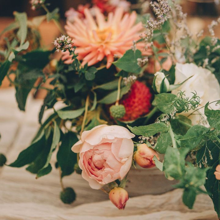 Pink and red wedding flower decor