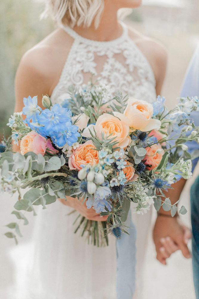 Sky blue decorating ideas for wedding | Honestweddingadvice.com