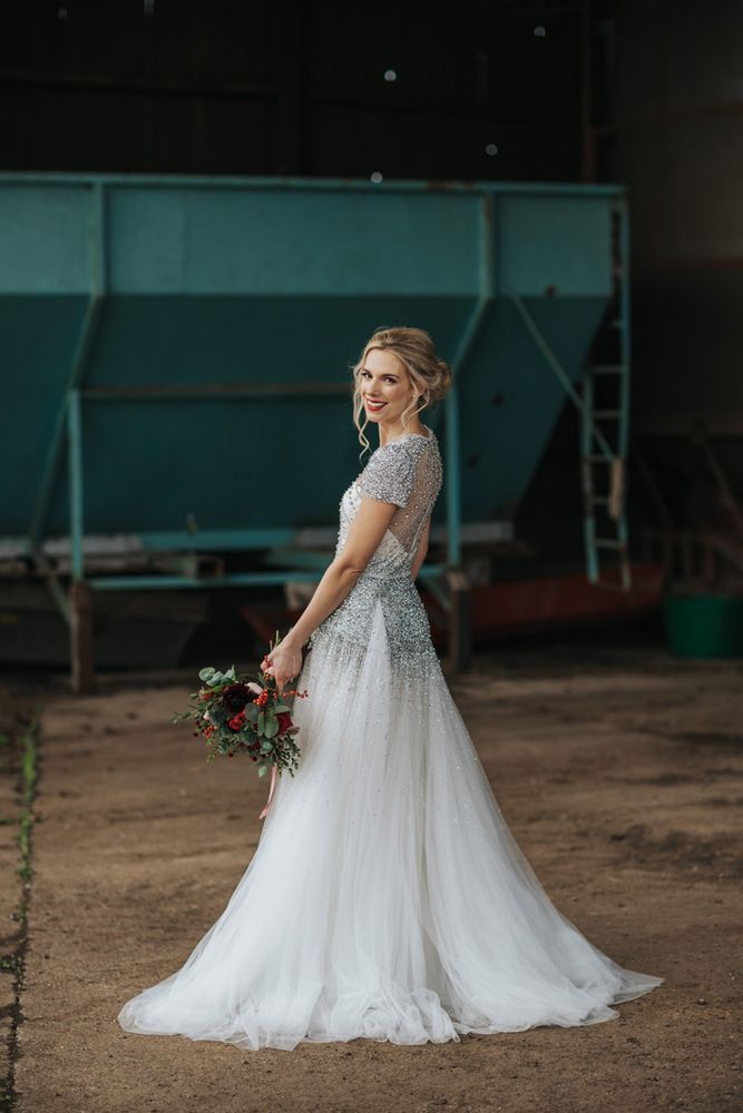 Best Drop Waist Wedding Dresses For Every Bride - 2024 Wedding Trends Best Drop Waist Wedding Dresses For Every Bride - 2024 Wedding Trends