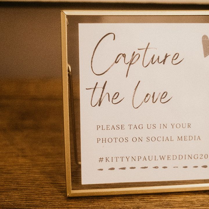 Capture the love wedding sign
