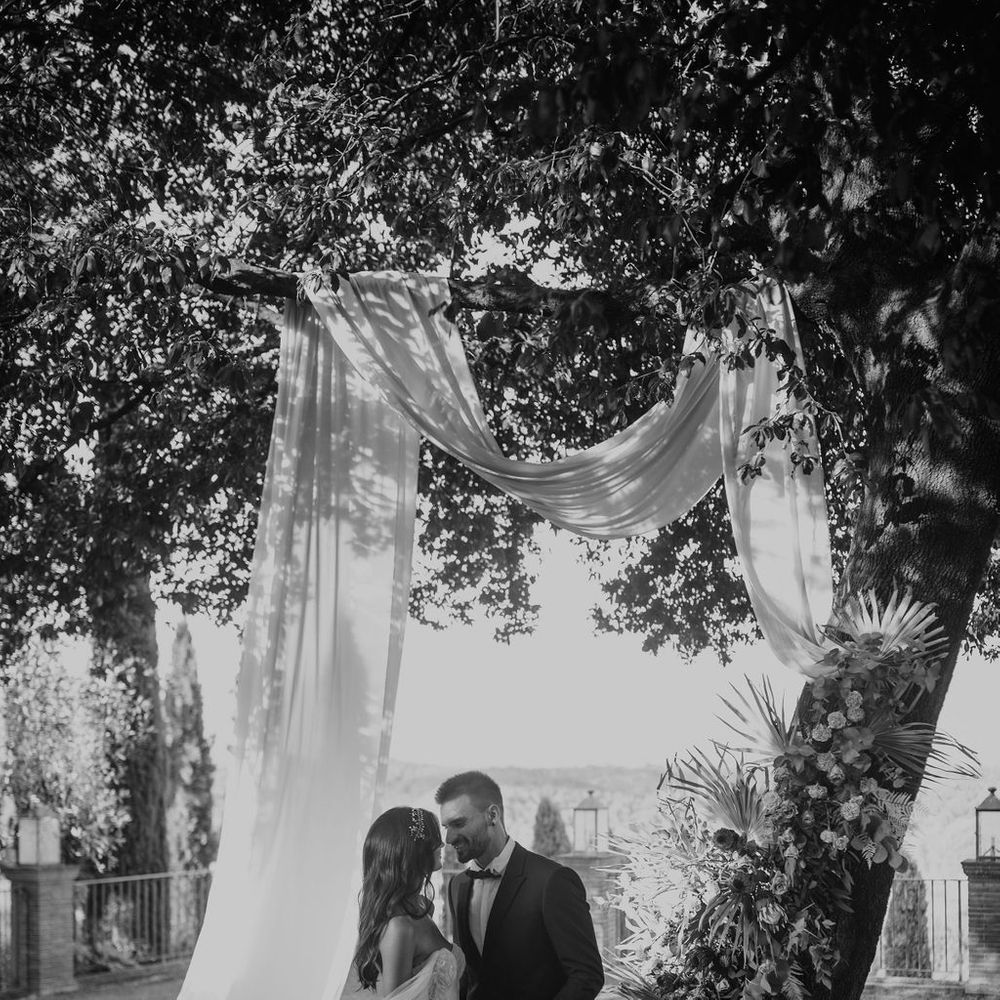 Black and white portrait by Daniela Nizzoli Photography