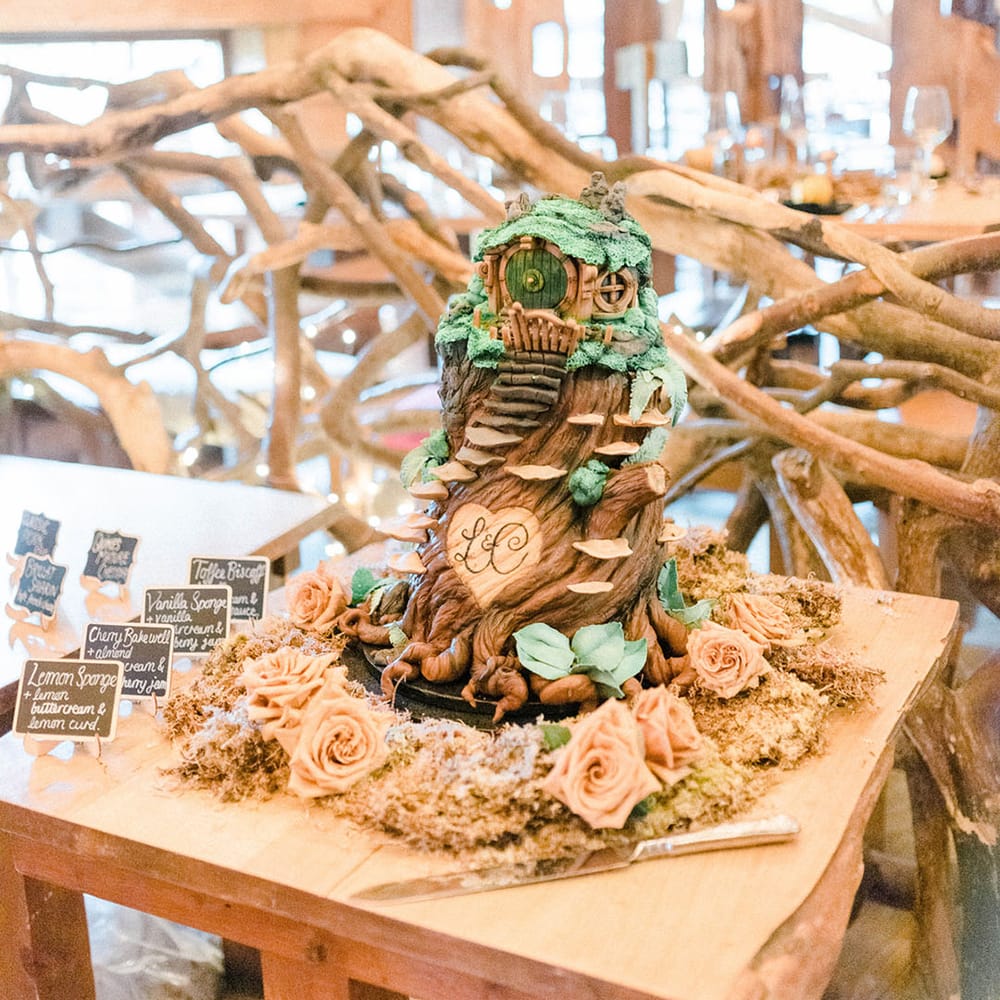 Lord Of The Rings inspired wedding cake of The Shire 