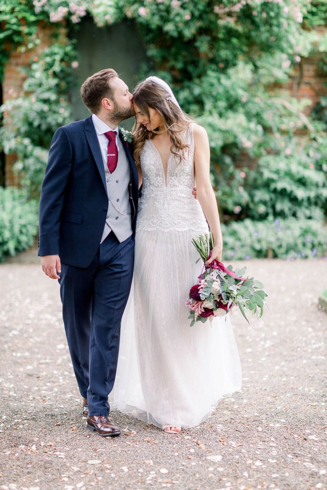 Best Drop Waist Wedding Dresses For Every Bride - 2024 Wedding Trends Best Drop Waist Wedding Dresses For Every Bride - 2024 Wedding Trends