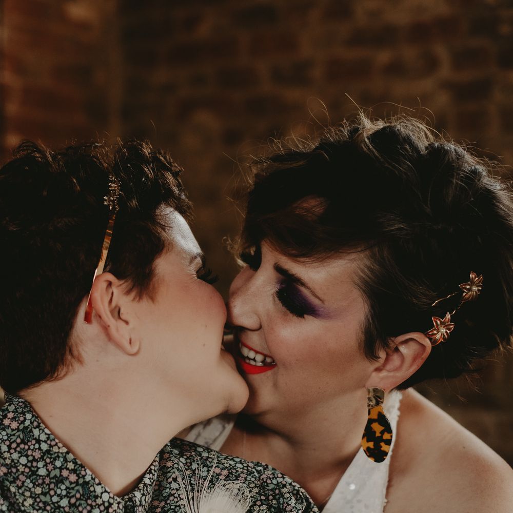 70s makeup and accessories for LGBT wedding 
