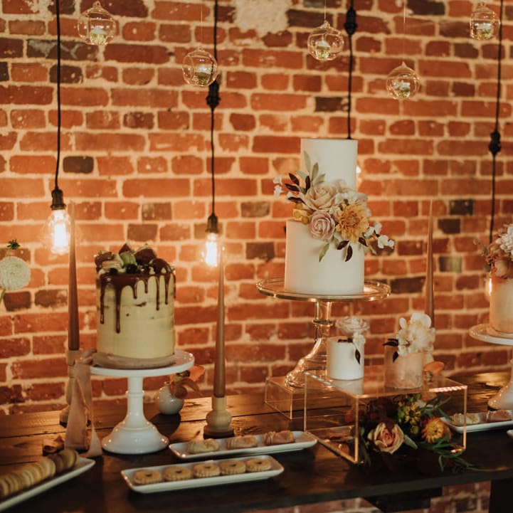 Rustic wedding cake display for autumn wedding by Love Wedding Cakes