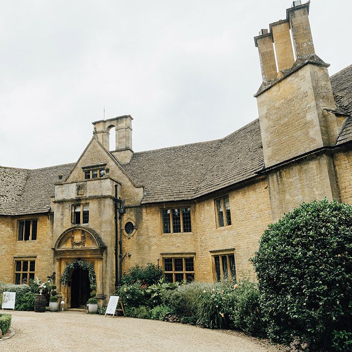 Luxury English Micro wedding at Foxhill Manor, Worcestershire 