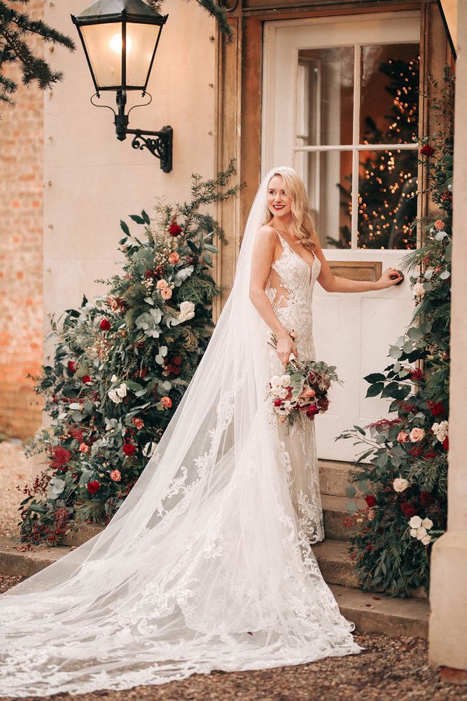 Winter Wedding Dresses For Every Type Of Bride - Rock My Wedding Winter Wedding Dresses For Every Type Of Bride - Rock My Wedding