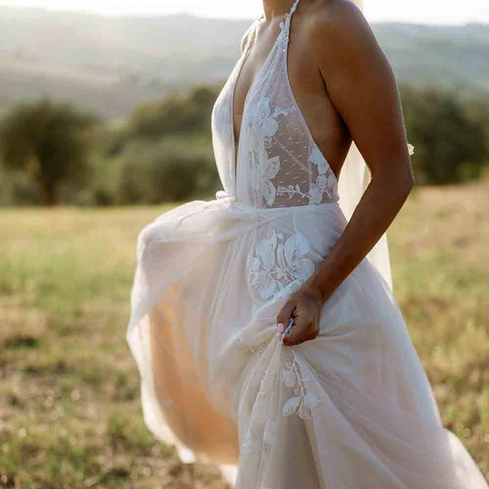 Halterneck wedding dress for romantic Italian wedding