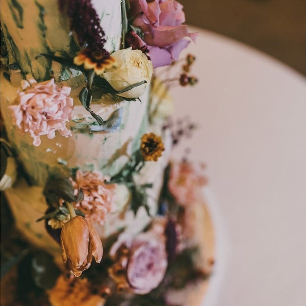 flower wedding cake decoration for woodland wedding 