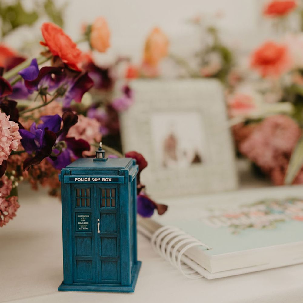 Dr Who postbox ornament 