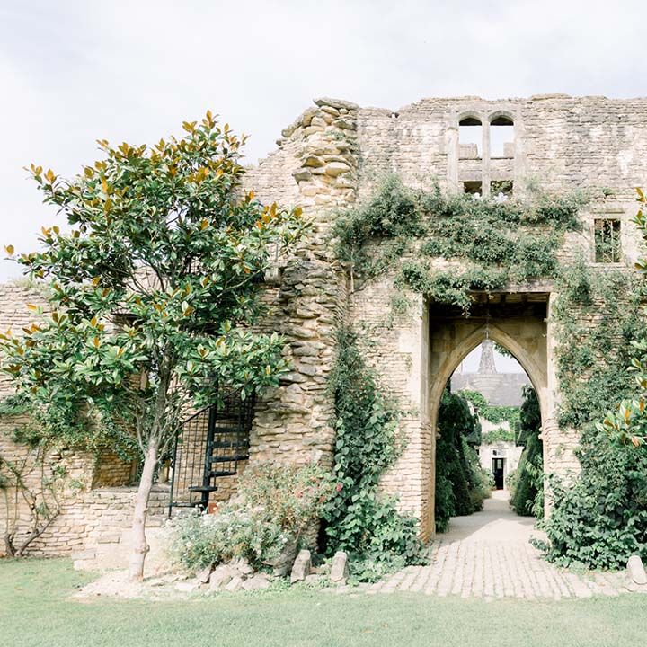 Euridge Manor for outdoor wedding complete with champagne tower 