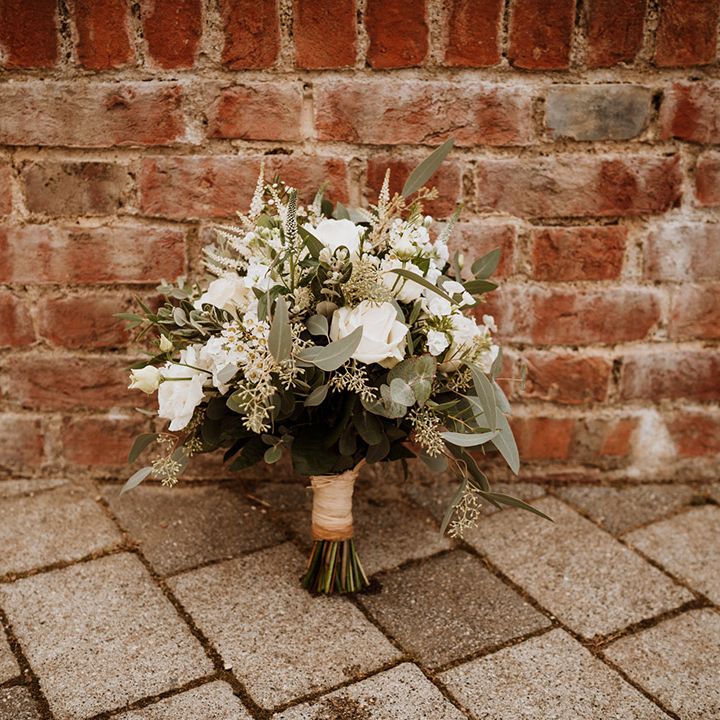 Simple white wedding flower bouquet 