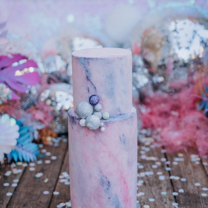 Pastel wedding cake with marble effect