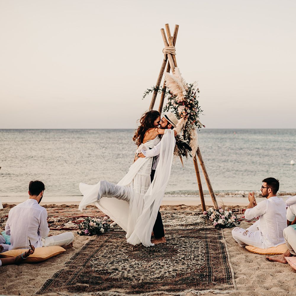Intimate beach ceremony at Puglia wedding