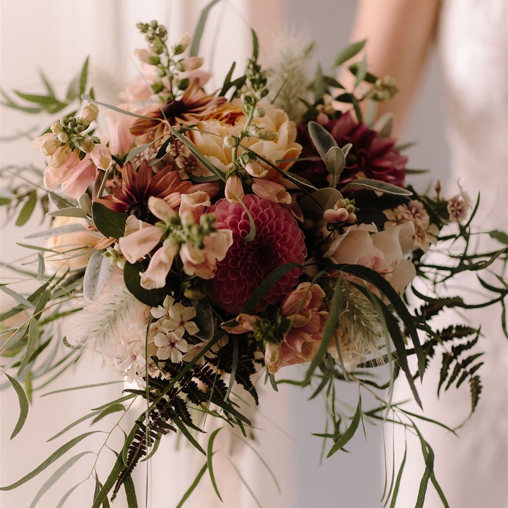 Blush wedding bouquet for bride