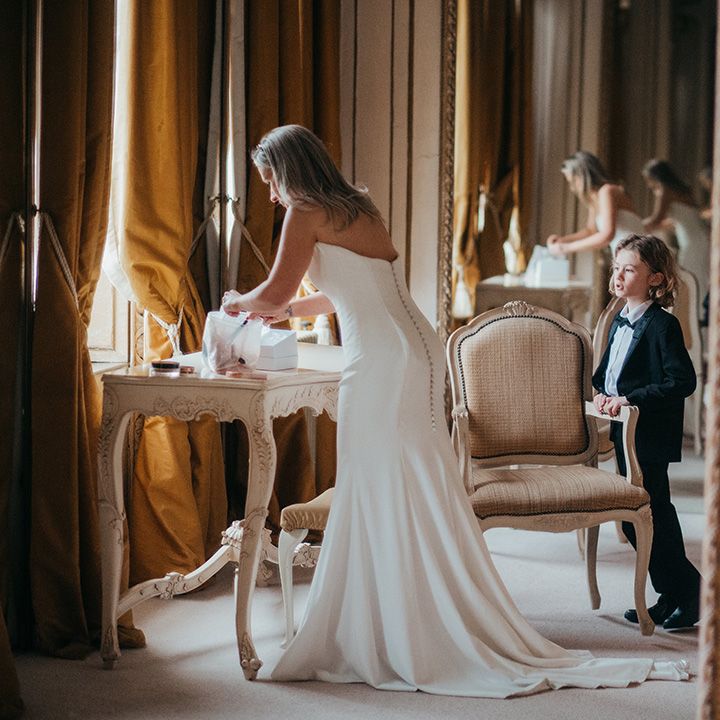 Bride gets ready on the morning of her wedding day 