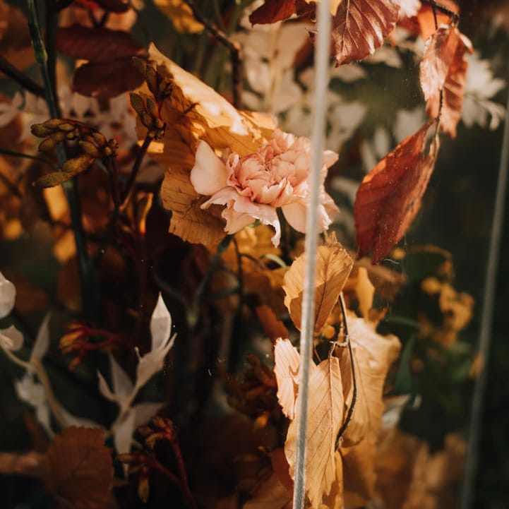 Dried autumn leaves for autumnal wedding bouquet