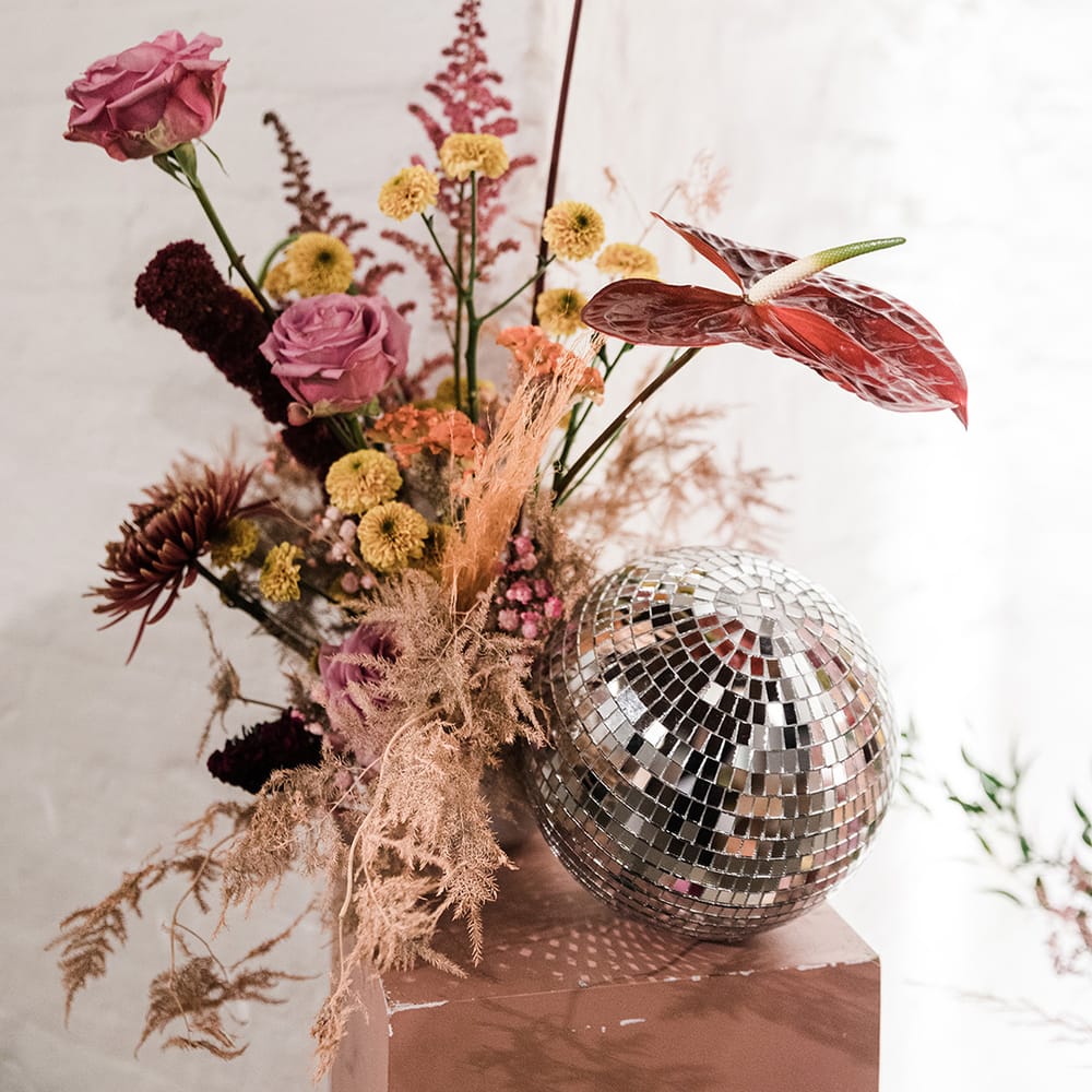 Wedding flower decoration for eccentric wedding