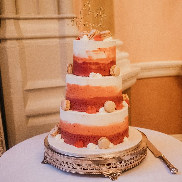 Ombre wedding cake with macaron decor