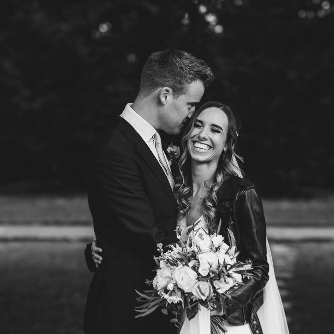 36   Secret kiss