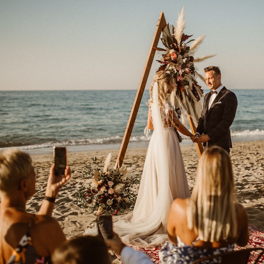 Beach wedding ceremony in Crete
