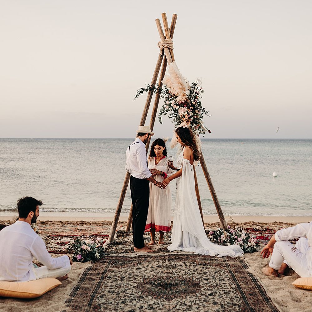 Naked tipi for Puglia wedding