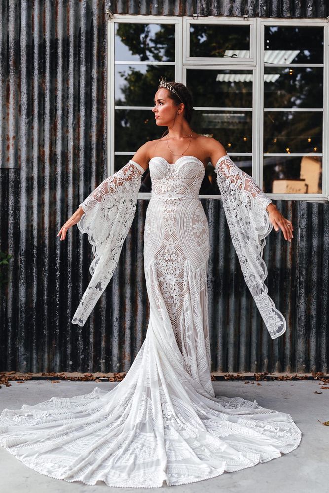 Autumn Wedding Dresses For 2025 Brides To Fall For Boho, Lace, Long Sleeve & More Autumn Wedding Dresses For 2025 Brides To Fall For Boho, Lace, Long Sleeve & More