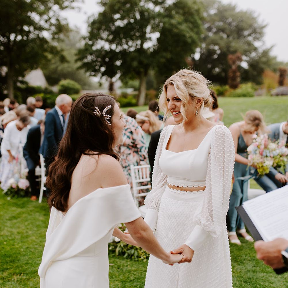 Outdoor wedding ceremony at Pennsylvania Castle Estate wedding venue 