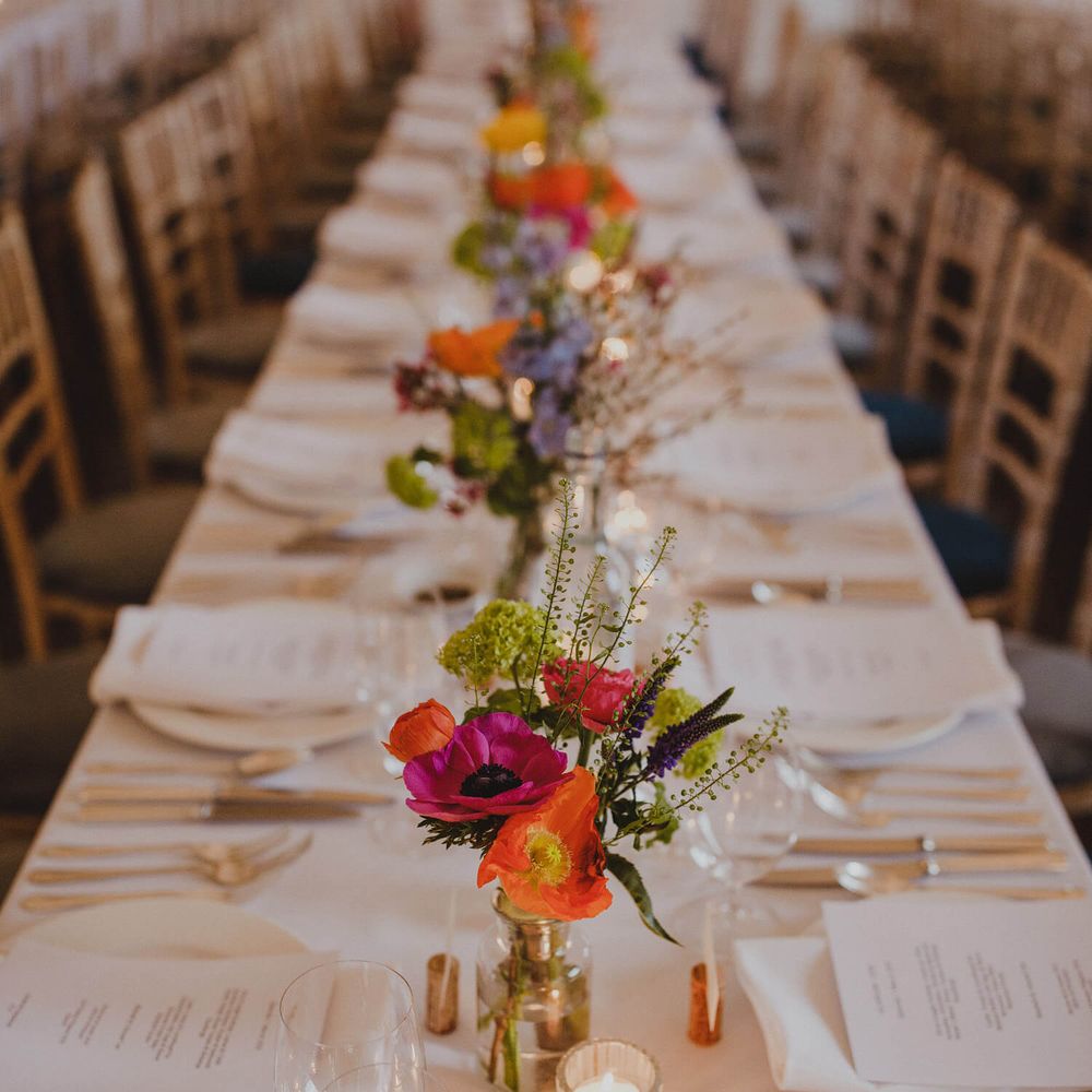 Lodnon Wedding Banquet Tables & Bright Flowers for Spring