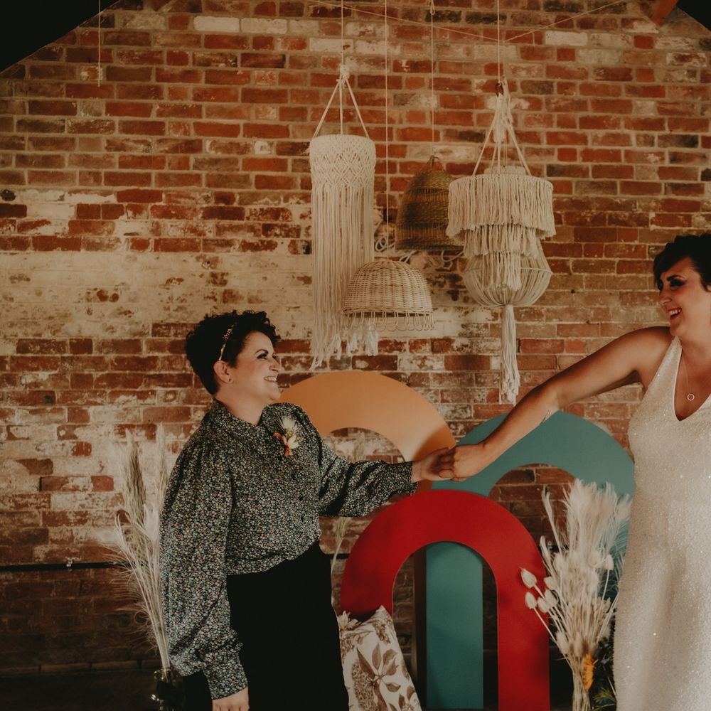 Wicker and macrame lamp shades at 70s wedding inspiration shoot 
