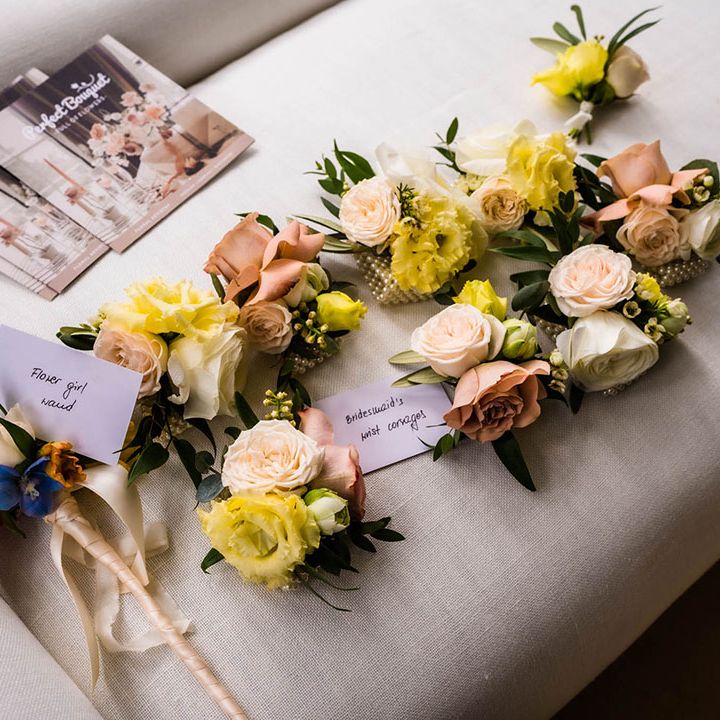 Yellow and pastel wedding florals for vibrant wedding day 