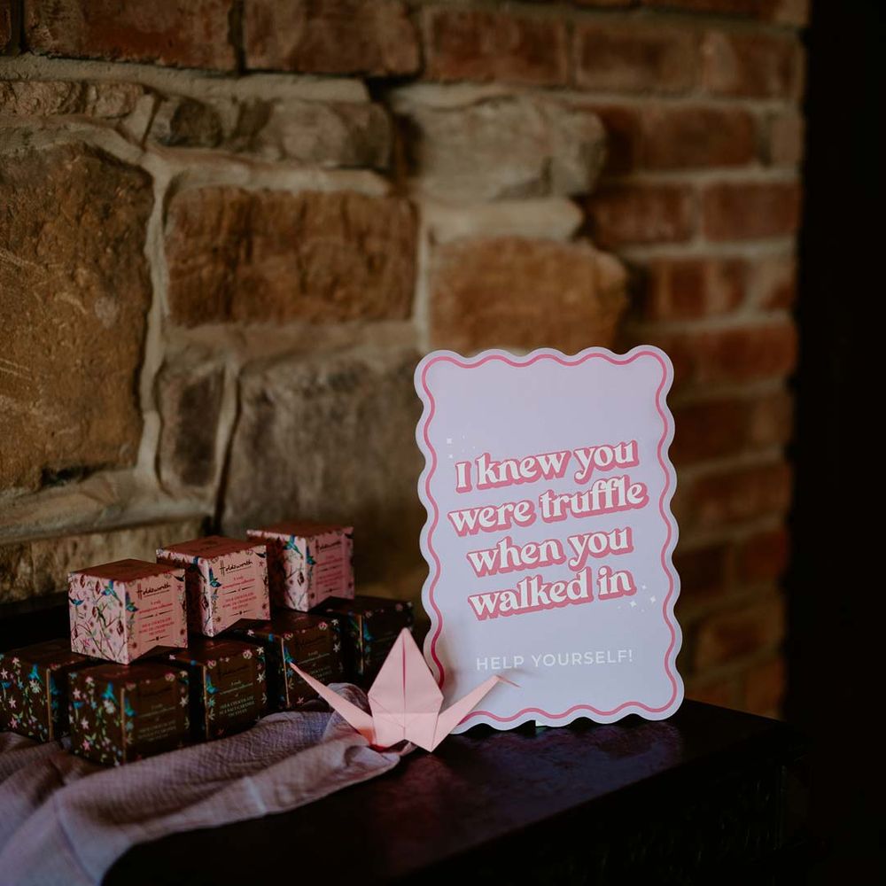 Retro wave edge wedding inn in lilac and pink with origami paper crane DIY wedding decor 