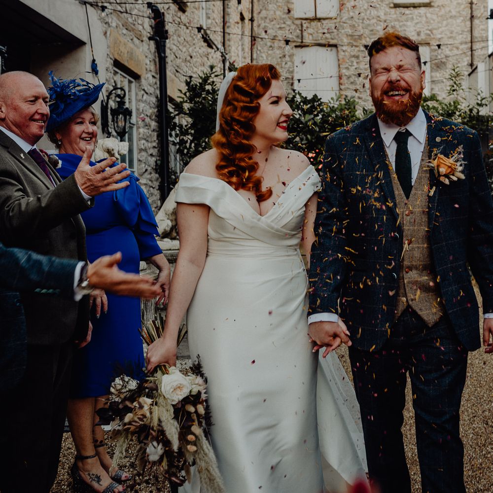 Confetti micro wedding by Louise Griffin Photography