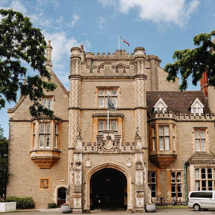 Luxury manor house and glass house wedding venue in the Cotswolds 