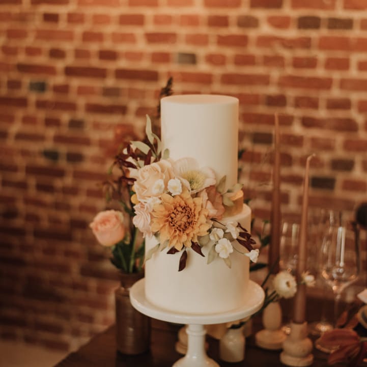 Toffee and Cinnamon two tiered wedding cake for autumn rustic wedding