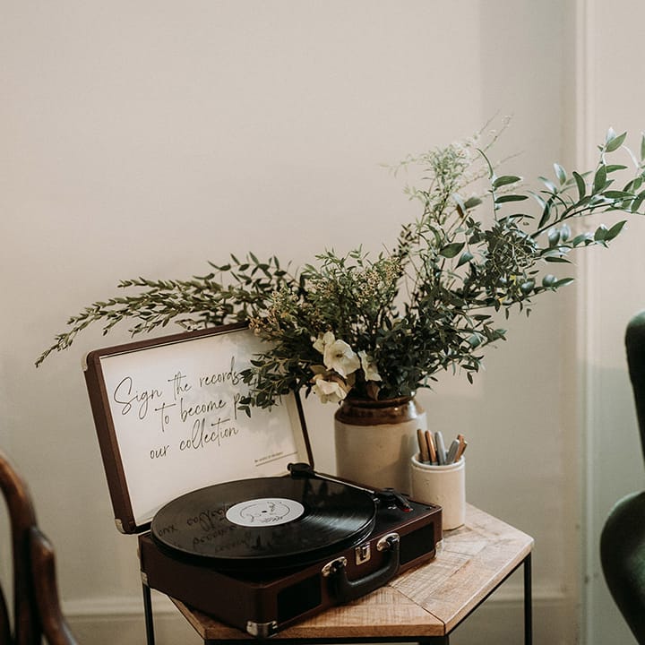 A record player wedding guest book 