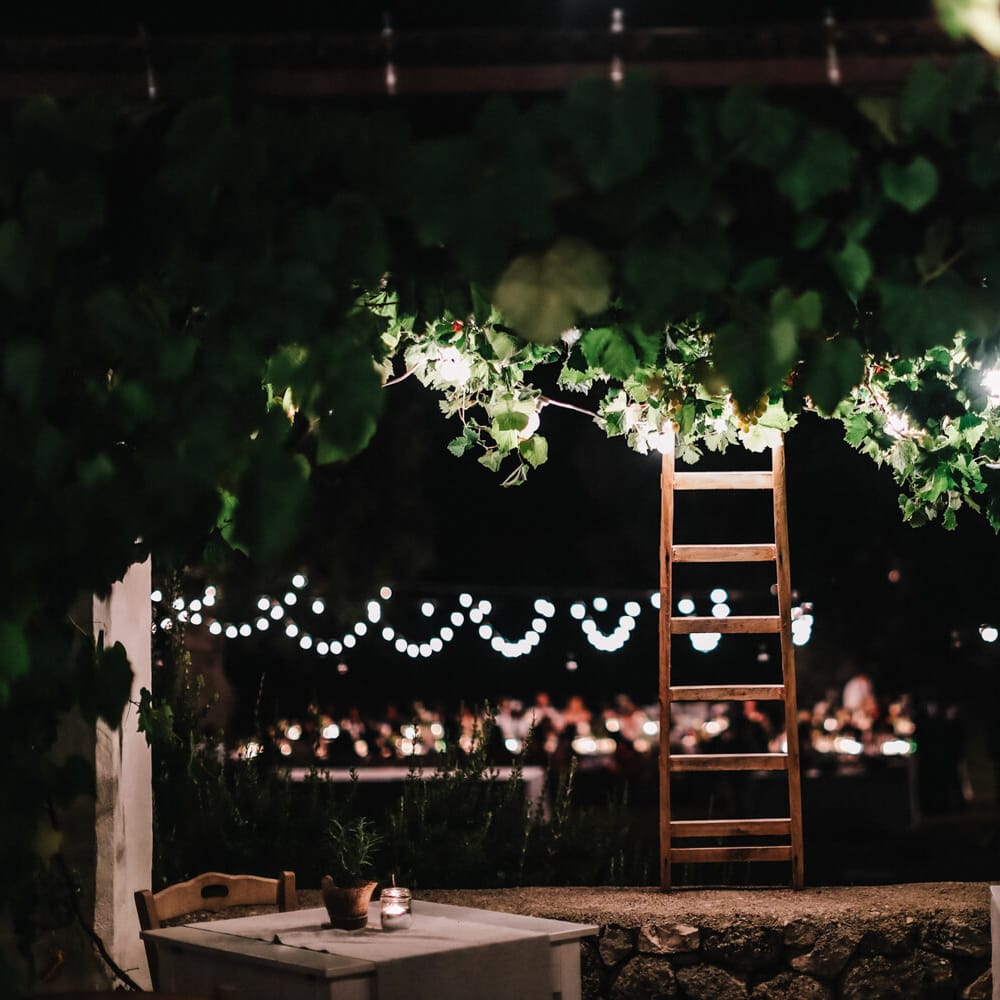 Rustic wedding details and decor for country style Italian wedding 
