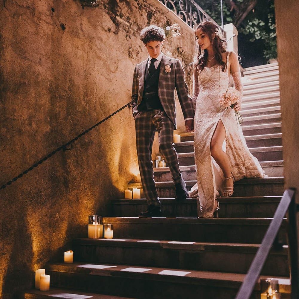 romantic candlelight wedding decor 