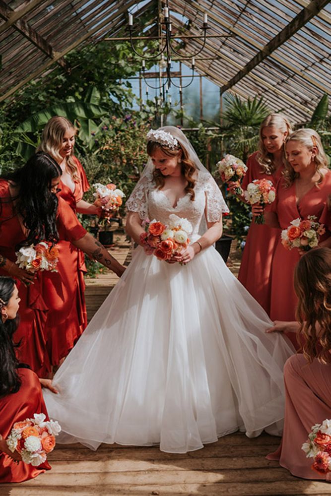 Rewritten Bridesmaid Dresses | A Day In The Life - Rock My Wedding Rewritten Bridesmaid Dresses | A Day In The Life - Rock My Wedding