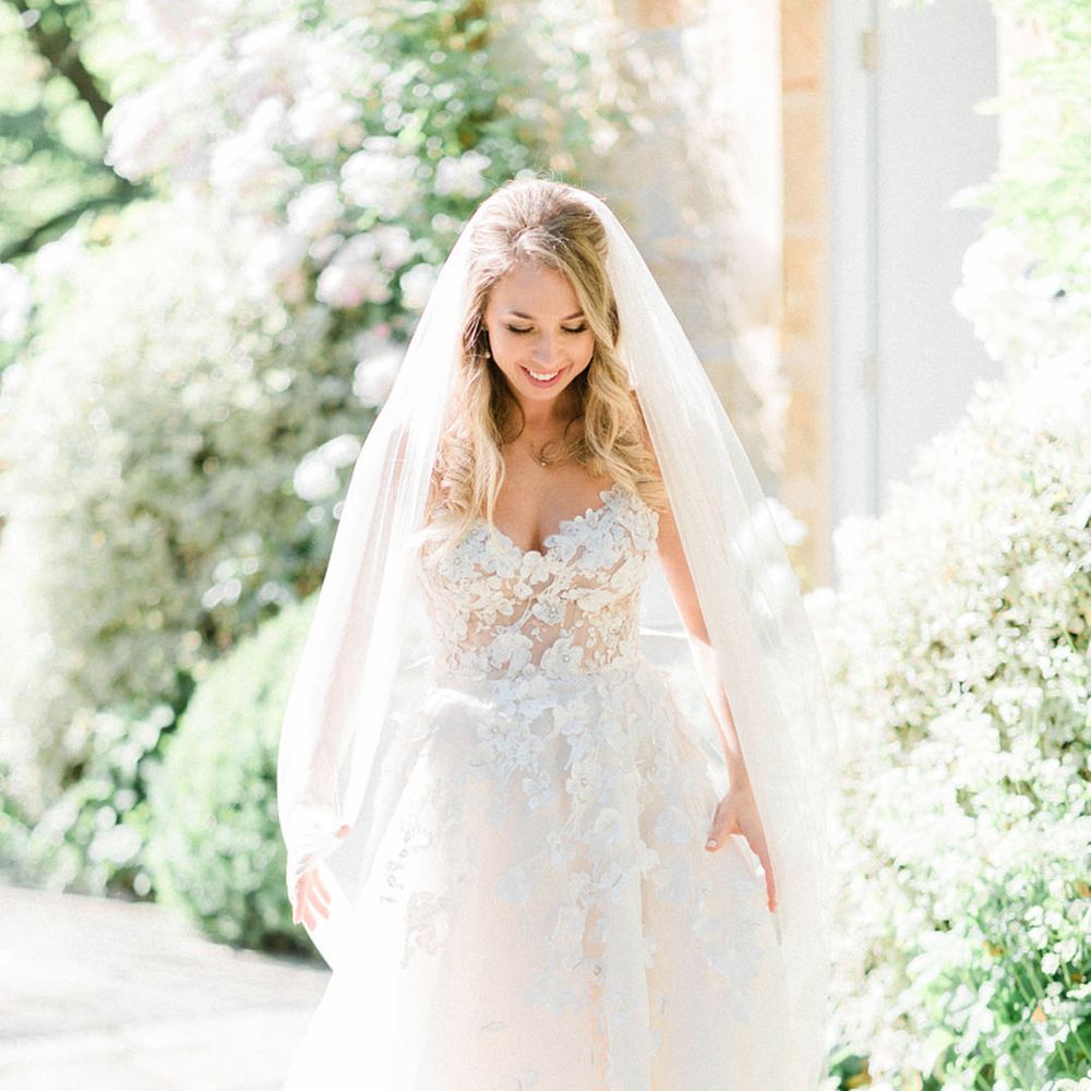 hanging flower installation sarah jane ethan photography